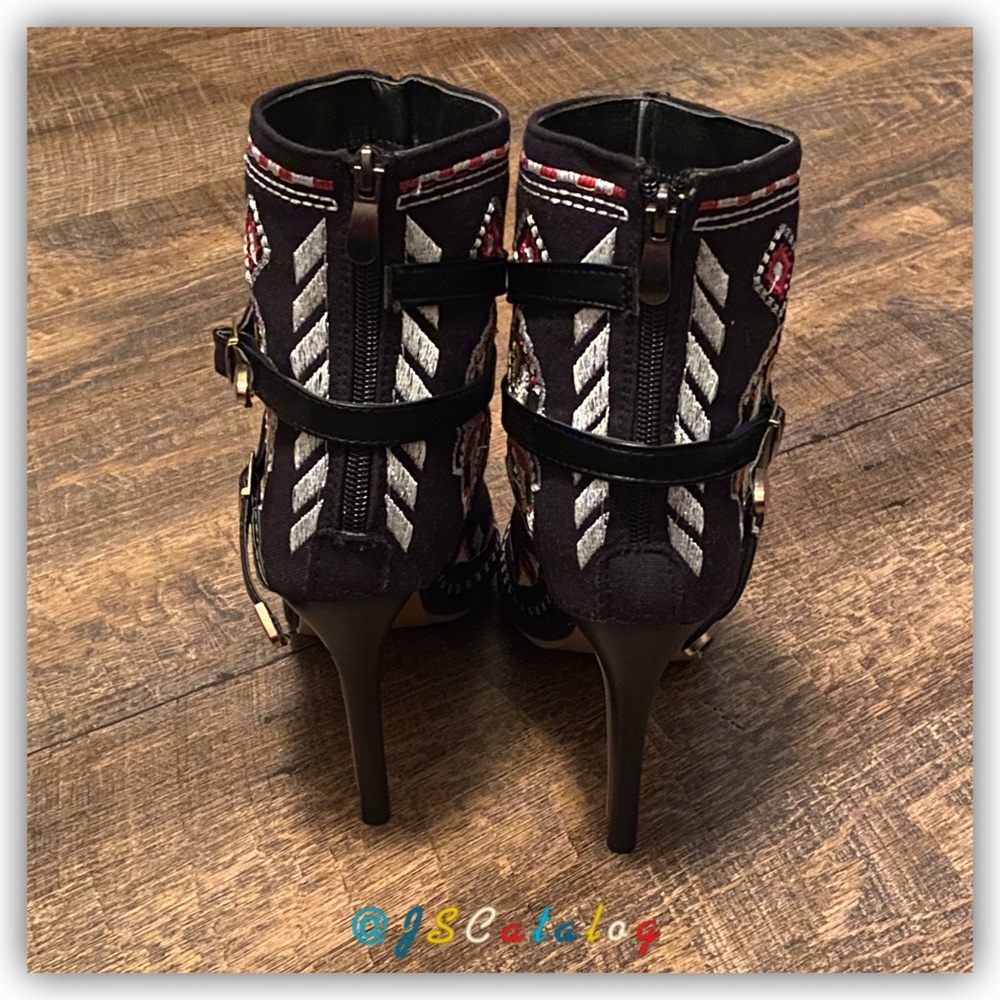 NEW Embroidered Black Patterned Women's Heeled Boots - Size 38 - Picture 4 of 6